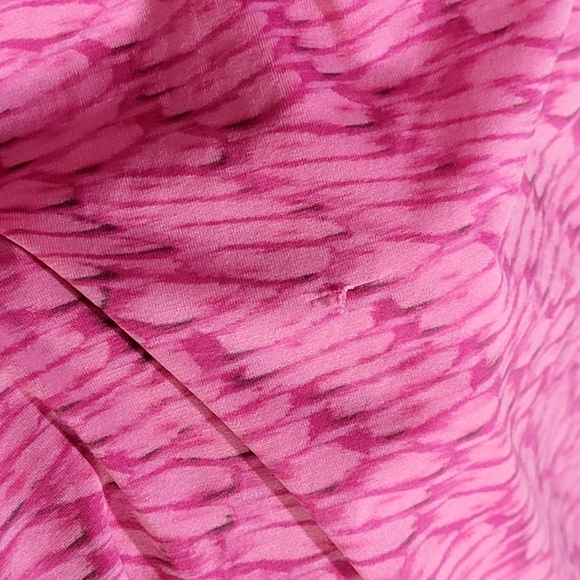 $5 For $30 St. John Sports Pink Top - Picture 5 of 6